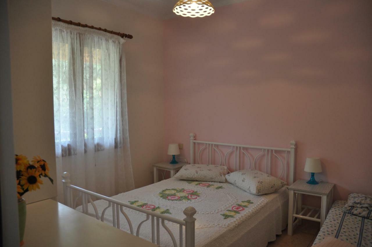 Areti'S Apartment 圣佐治欧斯帕贡 外观 照片